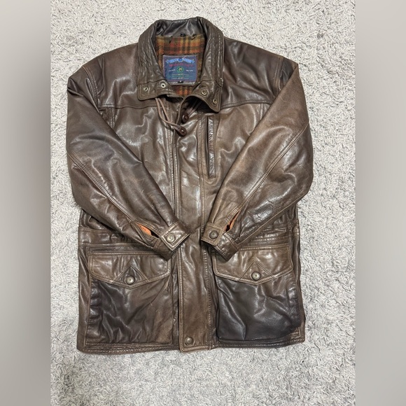 Vintage Members Only Leather Jacket. - Picture 5 of 16